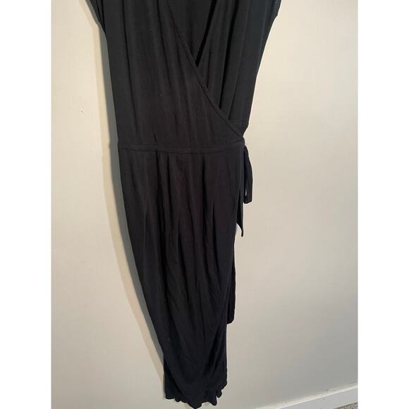 Tonlé Lotus Wrap Dress in Black Ethically Made - Picture 4 of 11